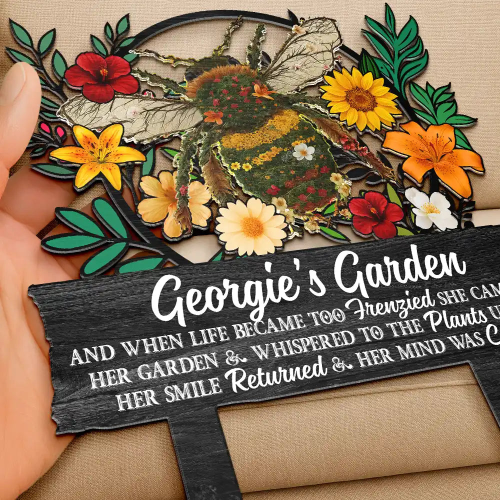 AndIntoTheGardenIGoToLoseMyMind PersonalizedMetalGardenStake Mk2