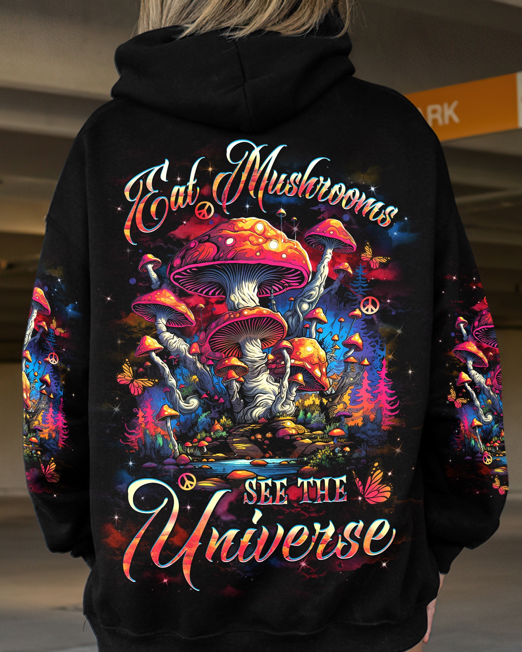 Eat Mushrooms See the Universe Psychedelic Mushroom Forest AOP Shirts _1_ DY5ap