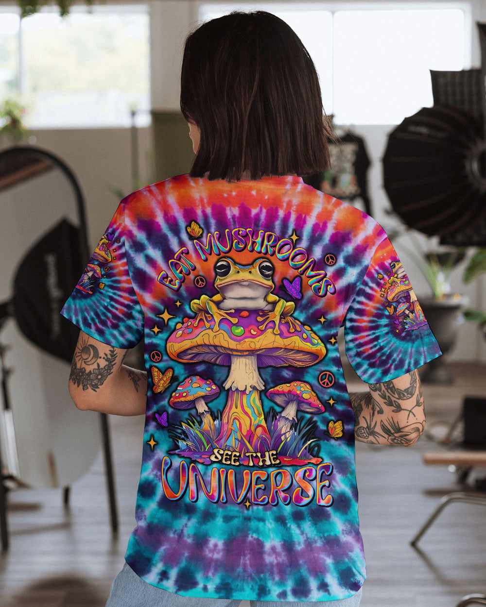 Eat Mushrooms See the Universe Trippy Tie Dye Frog Design AOP Shirts _10_ qQPj6