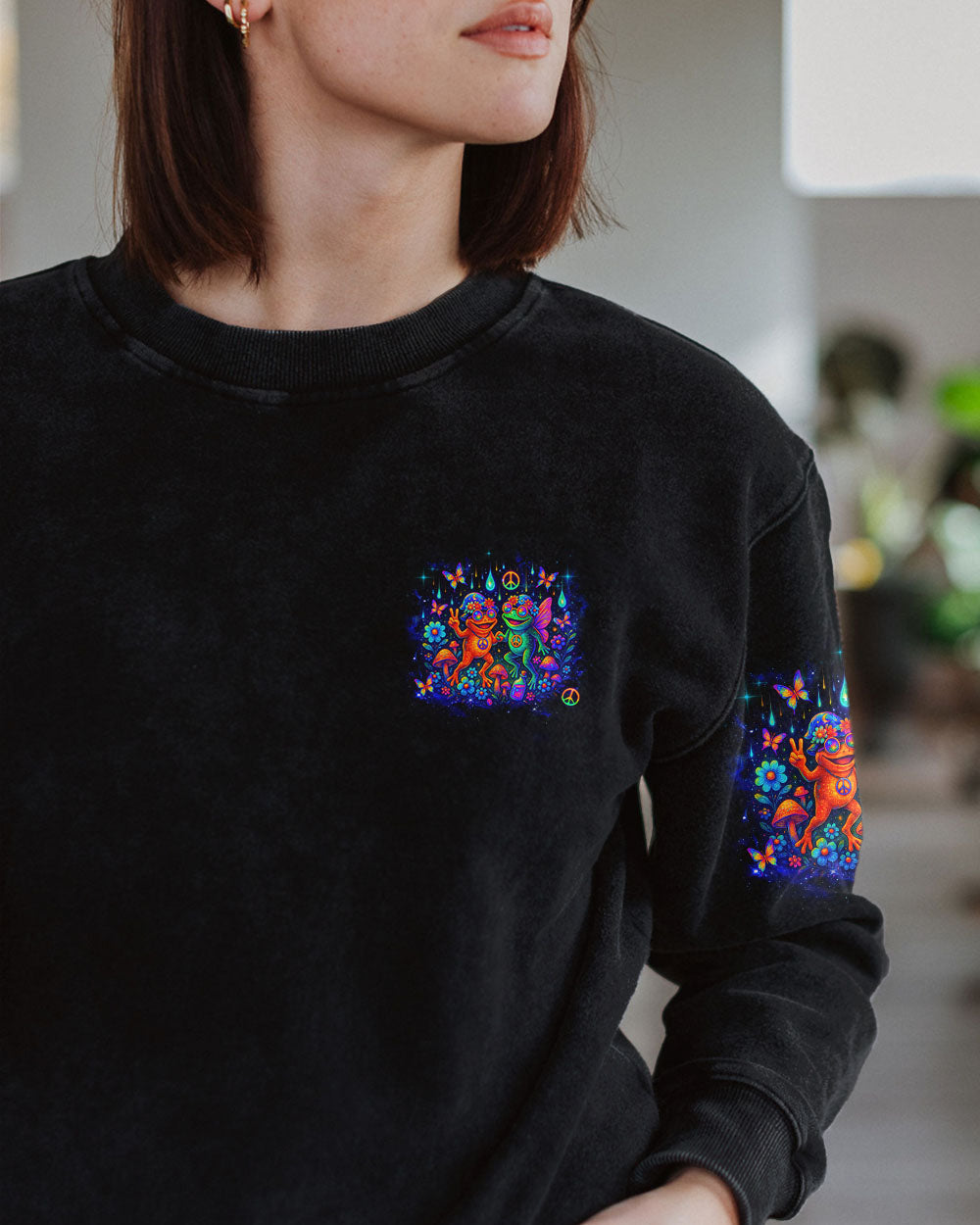 Just Keep On Chilling Stay Wild and Free Fun Frog Colorful Summer AOP Shirts _8_ LSUEf