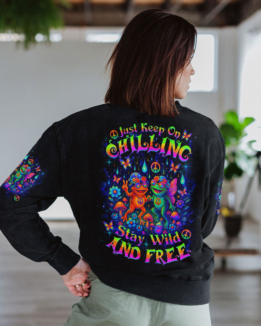 Just Keep On Chilling Stay Wild and Free Fun Frog Colorful Summer AOP Shirts _9_ rHM6r