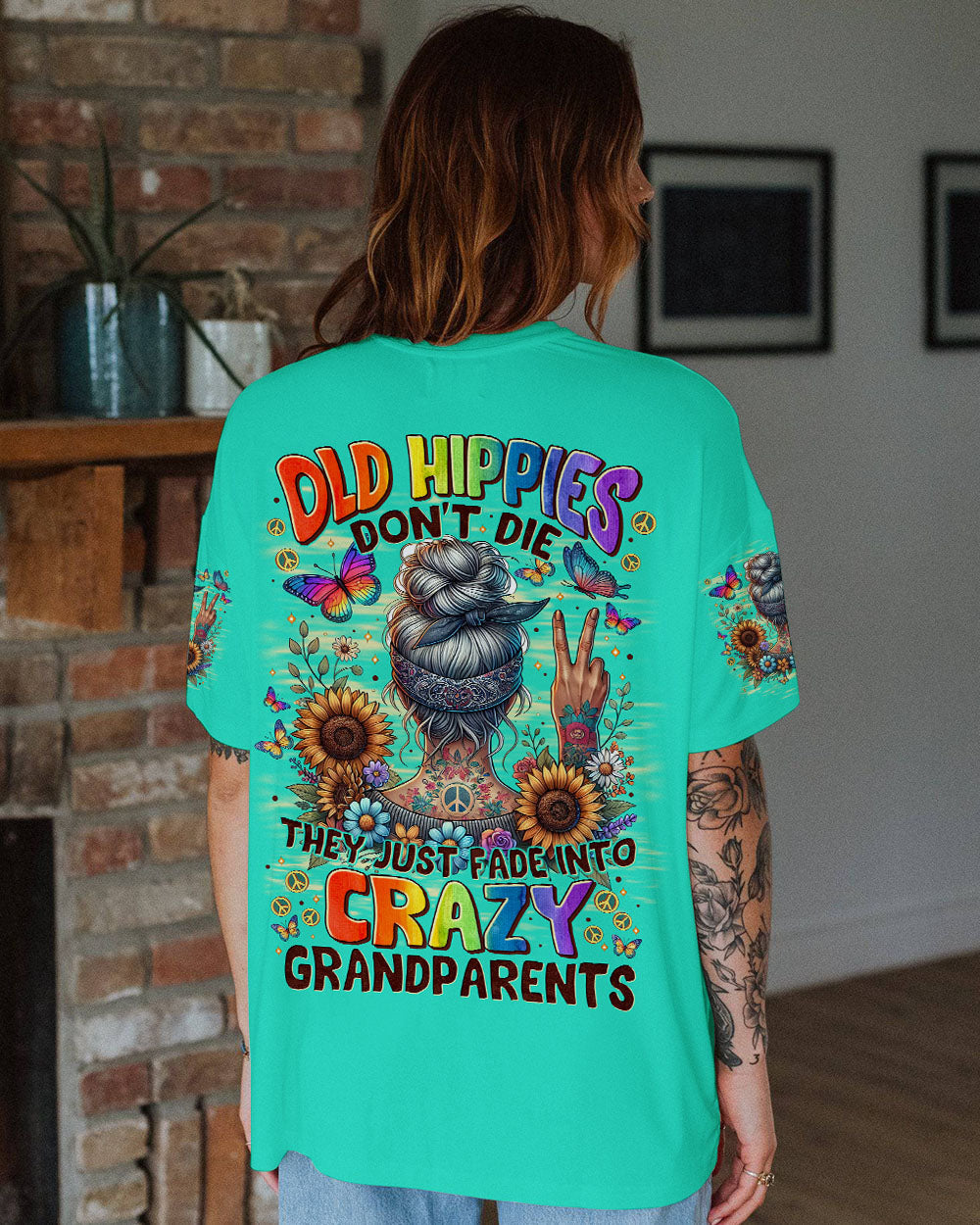 Old Hippies Crazy Grandparents Funny Peace sign with Flower AOP Shirts _3_ 4DVvB
