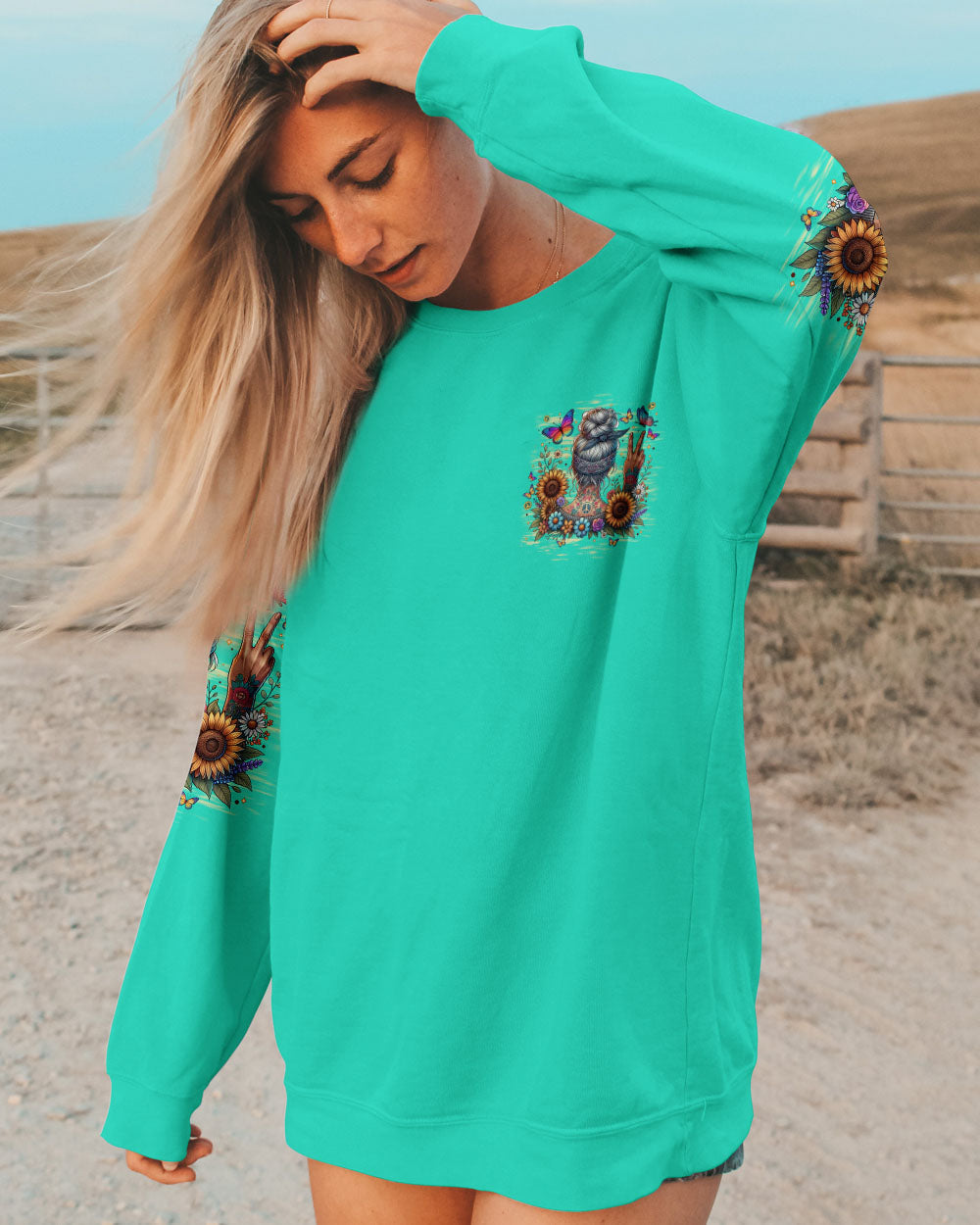 Old Hippies Crazy Grandparents Funny Peace sign with Flower AOP Shirts _8_ jyZ2B