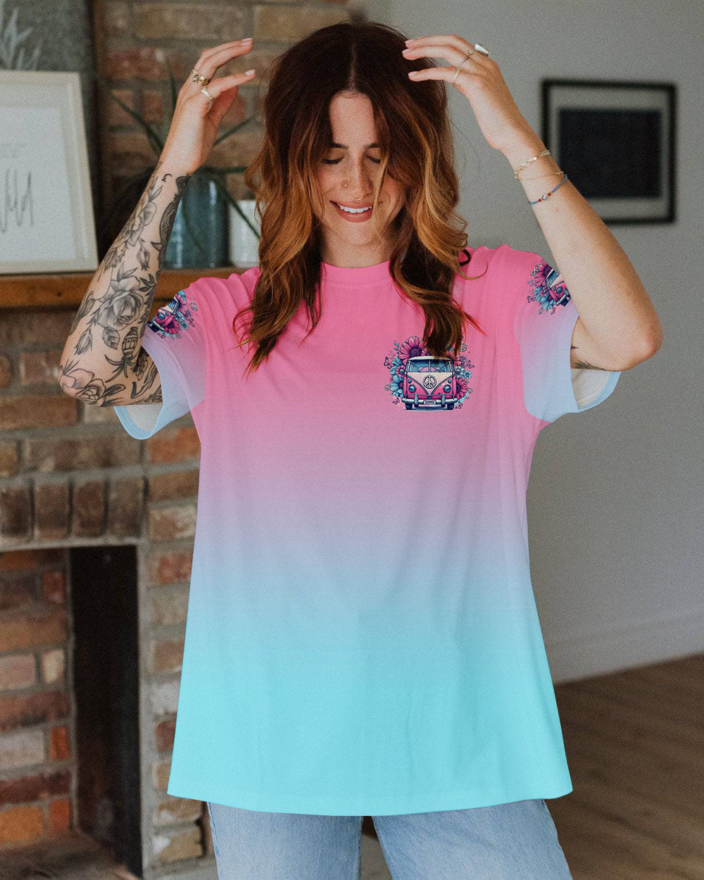 Older Now Still Runnin Against the Wind Pink and Blue Hippie Van AOP Shirts _2_ UXuGZ