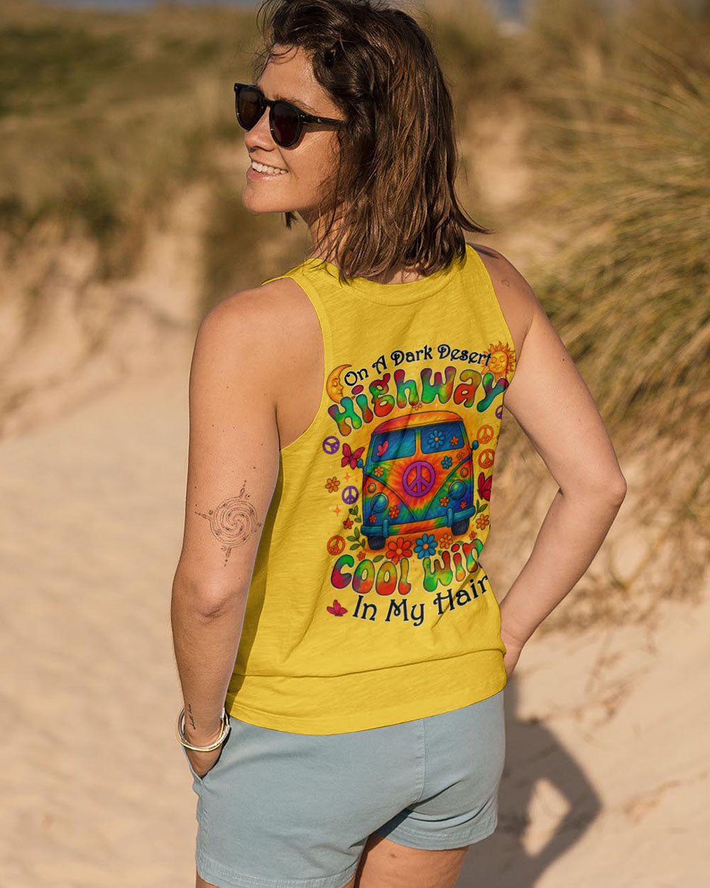 On a Dark Desert Highway Cool Wind in My Hair Hippie Peace Van Retro Tee for Women AOP Shirts _13_ 9UrwI