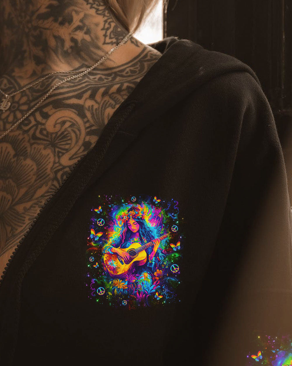 She Has the Soul of a Gypsy _26 Heart of a Hippie Colorful Guitar Design for Women AOP Shirts _11_ 9HXD9