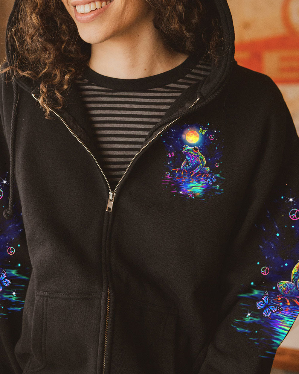 The Moon Sees Your Soul Trippy Frog Psychedelic Moonlight AOP Shirts _10_ 3IwSe