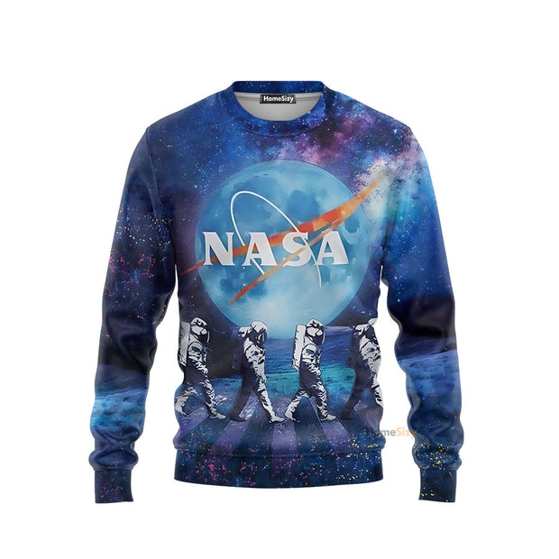 Astronauts Walking in Space Custom Sweatshirt QT305275Hf