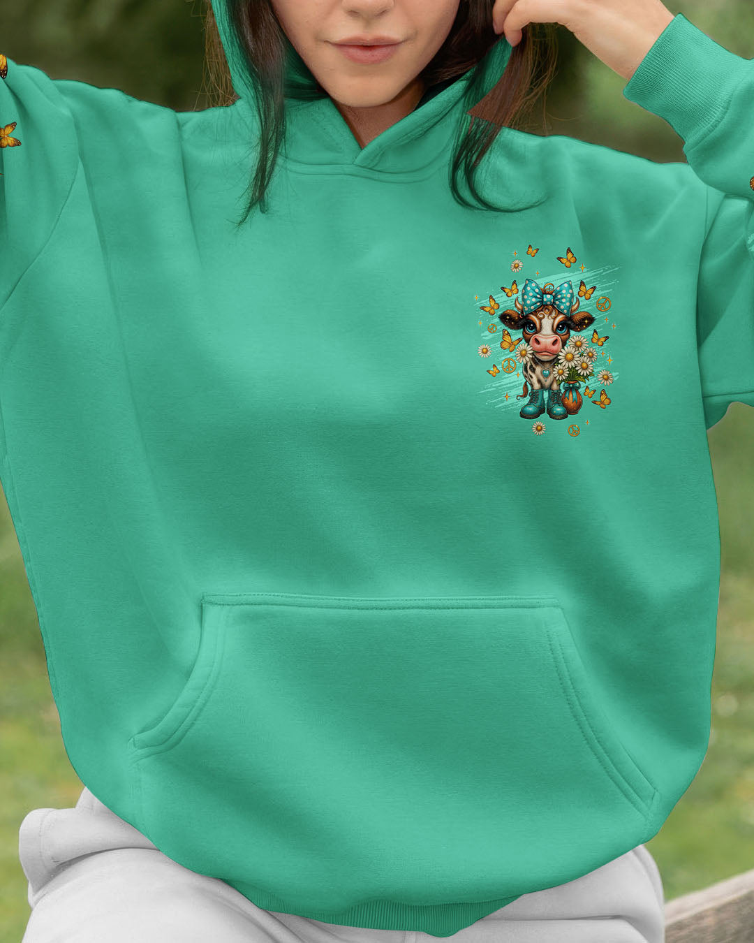 Hot Mess Im A Spicy Disaster Cow Design with Butterflies _26 Daisies AOP Shirts _6_ JjnhL