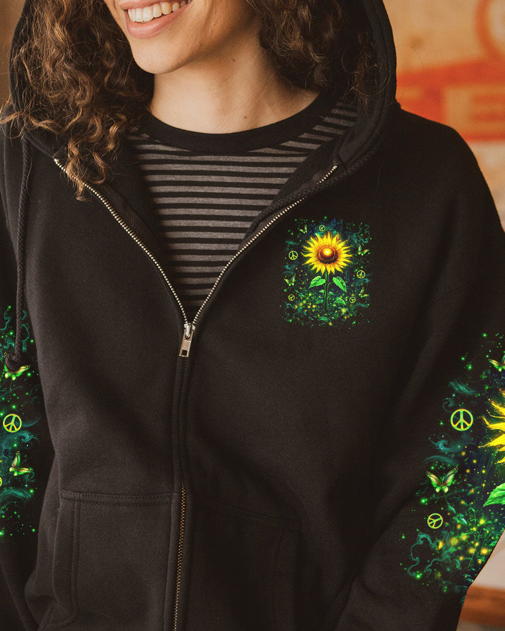 In a World Full of Roses Be a Sunflower Positive Sunflower Inspirational AOP Shirts _9_ G0Vix