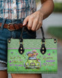 Older Now but Still Running Against the Wind Green Retro Car _26 Flowers Leather Bag _8_ gTCgd