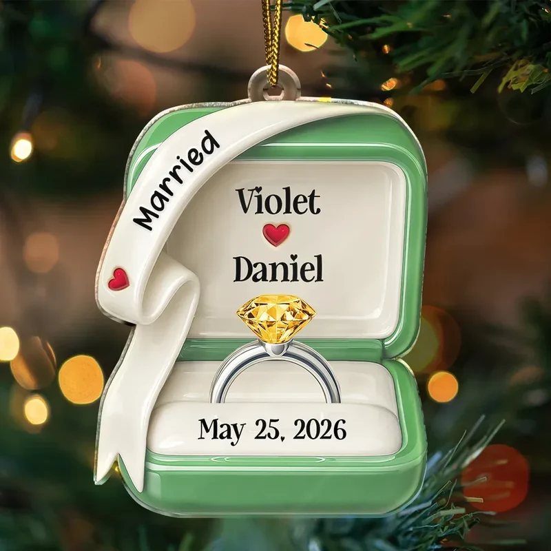 SheSaidYesEngagedMarried3