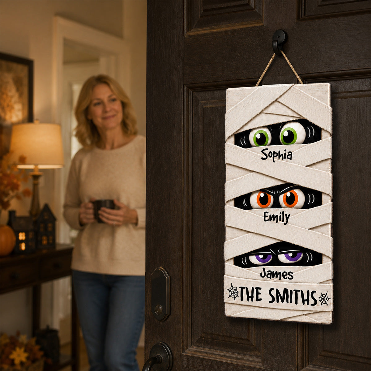 nVjqrB0mjw__pod220260724622_mummy family peeking eyes 2d flat personalized wood sign funny halloween family decoration_pham duy anh_web 7